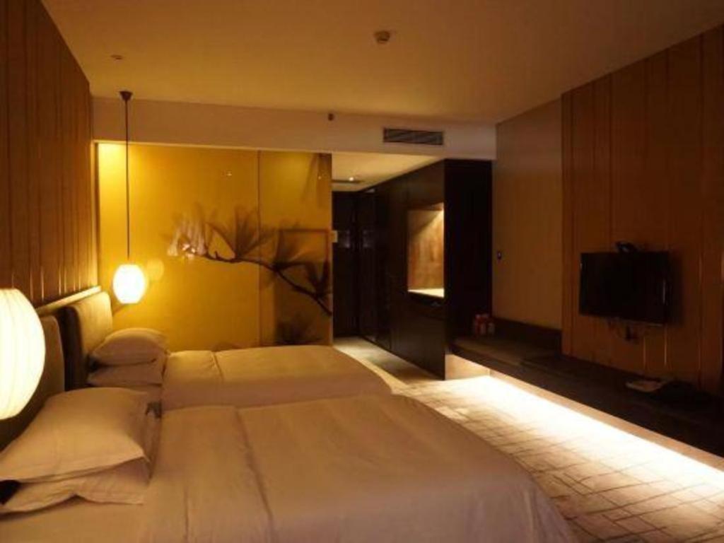 Maison New Century Hotel Dongguan Дунгуань Экстерьер фото
