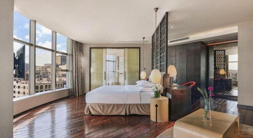 Maison New Century Hotel Dongguan Дунгуань Экстерьер фото